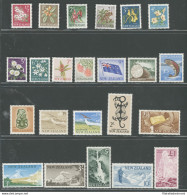 1960-66 NEW ZEALAND - Stanley Gibbons N. 781-02 - Flora E Fauna - 23 Valori - MNH** - Other & Unclassified
