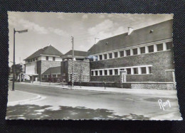 44 - SAINT-NAZAIRE  -  GROUPE SCOLAIRE JEAN-JAURES - La Loupe