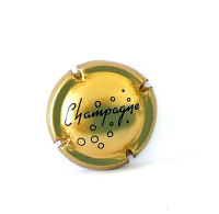 Capsules Ou Plaques De Muselet CHAMPAGNE Générique DORÉ - Colecciones