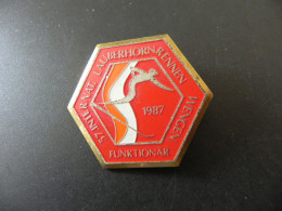 Old Badge Suisse Svizzera Switzerland - Internationale Lauberhorn Ski Rennen Wengen 1987 - Funktionär - Non Classés