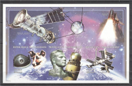 Madagascar 1999, Space, Dog, Rockets, BF IMPERFORATED - Afrique