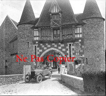 Photo Magnifique Voiture En 1920 Qui Sort De La Pommeraye Manoir Normand à BEUZEVILLE - Cars