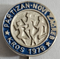 Athletic Club Partizan Novi Zagreb Cross, Croatia  PINS BADGES A13/11 - Atletiek