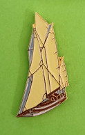 Pin's Bateau Voilier - Boats