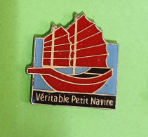 Pin's Bateau Voilier Veritable Petit Navire - Bateaux