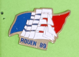 Pin's Bateau Voilier Rouen 89 - Bateaux