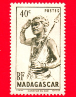 MADAGASCAR - Usato - 1946 - Danzatore Del Sud - Dancer - 40 C - Used Stamps