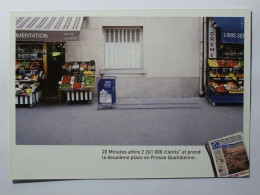 COMMERCE - Marchand FRUITS & LEGUMES à Coté Présentoire Journal 20 Minutes - Carte Publicitaire - Shopkeepers