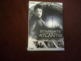 STARGATE ATLANTIS     L 'INTEGRAL DE LA SAISON  1   ( 5  DVD  )  20  EPISODES  DE 45 Mm - Fantascienza E Fanstasy