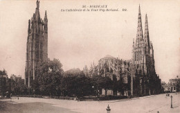 FRANCE - Bordeaux - La Cathédrale Et La Tour Prey-Berland - Carte Postale Ancienne - Bordeaux