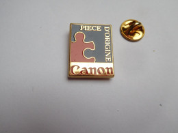 Superbe Pin's En Zamac , Informatique , Canon , Pièce D'origine , Signé Drago - Computers