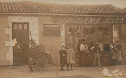 Lucon * RARE Carte Photo * C DURAND Peintre En Voitures , Rue Victor Hugo * Pressoir Commerce Magasin * Luçon - Lucon