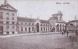 BELGIQUE - Namur - La Gare  - Place Vide - Homme Promenant Son Chien - Carte Postale Ancienne - Namen