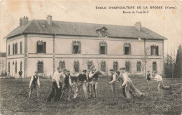 France -Yonne - Ecole D'agriculture De La Brosse - Partie De Football - Animé - Oblitéré 1905 - Carte Postale Ancienne - Otros & Sin Clasificación