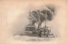 Bateau - Le Brennus - Cuirassé à Tourelles - Vitesse 17 Noeuds75 -  Carte Postale Ancienne - Guerra