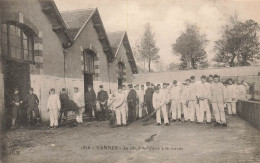 Vannes * Le 28ème Régiment D'artillerie , à La Corvée - Vannes
