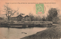 Nouvelle Calédonie - Hangar Et Quai De La Foa Arrivée Des Marchandises Par Chalands -   Carte Postale Ancienne - New Caledonia