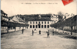 60 ATTICHY - La Place Du Marché - L'hotel De Ville - Attichy