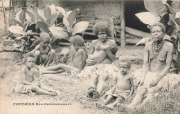 Nouvelle Calédonie - Popinées Néo Calédoniennes - Enfants - Indigènes - Femmes -  Carte Postale Ancienne - Nouvelle-Calédonie