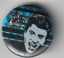 Petite Broche (3.5 Cm) De JOHNNY HALLIDAY. - Pin-Ups