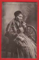 FRANCE  56   FAOUET  VIELLE FILANDIERE  GUEMENE     WOMAN SMOKING PIPE  SPINNING WHEEL - Faouët