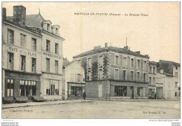 NEUVILLE DE POITOU LA GRANDE PLACE  CAFE DE LA PLACE - Neuville En Poitou