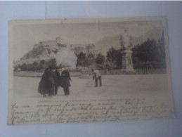 Lourdes - Le Châteâu Et La Statue De La Vierge Couronnée Vres 1900 - H.B. - 19 En L'état - Holy Places