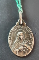 Pendentif Médaille Religieuse Argent 800 Début XXe "Sainte Thérèse De L'Enfant Jésus / Lisieux" Religious Medal - Religion & Esotérisme