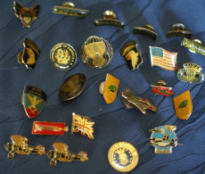 USA, COLLECTION 24 ORIGINAL DISTINTIVES - Luftwaffe