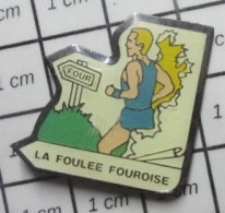 713K Pin's Pins : BEAU ET RARE / SPORTS / ATHLETISMe LA FOULEE FOUROISE - Athletics