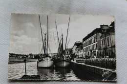 Delcampe - L456, Cpsm 1957, Audierne, Les Thoniers, Finistère 29 - Audierne