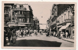 CPSM - BERK-PLAGE (Pas De Calais) - Rue De L'Impératrice ( Banderole "N'oubliez Pas Les Vieux" ) - Berck