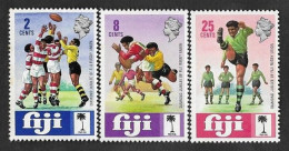 SD)1973 FIJI  FROM THE SPORT SERIES, 50TH ANNIVERSARY OF THE NATIONAL RUGBY UNION, 3 MINT STAMPS - Fiji (1970-...)