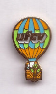 E43 Pin's Montgolfière Balloon UFCV Union Française Centres Vacances BAFA Achat Immédiat - Luchtballons