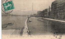 FRANCE - Paris - Inondations - Janvier 1910 - La Ligne Des Invalides  - Carte Postale Ancienne - Alluvioni Del 1910