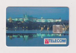 CZECH REPUBLIC - Prague At Night Chip Phonecard - Czech Republic