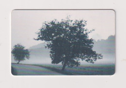 CZECH REPUBLIC - Tree And Butterfly Chip Phonecard - Czech Republic