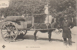 Rare Cpa Dans Le Centre Un Charbonnier Et Son âne - Centre-Val De Loire