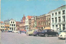 Goes, Grote Markt (Een Raster Op De Kaart Is Veroorzaakt Door Het Scannen) Met Klassieke Auto's - Hulst