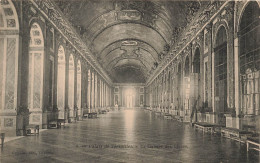 FRANCE - Palais De  Versailles - Vue à L'intérieur - La Galerie Des Glaces - Carte Postale Ancienne - Versailles