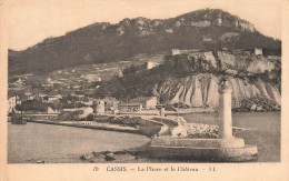 FRANCE - Cassis - Vue Générale Au Loin - Le Phare Et Le Château  - Carte Postale Ancienne - Cassis