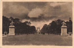 FRANCE - Paris - Avenue Des Champs Elysées - Carte Postale Ancienne - Notre Dame De Paris