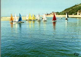 CPM Dives-sur-Mer-Houlgate Régates Sur La Dives - Sailing