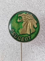 PEUGEOT Auto Moto CLUB YUGOSLAVIA / Car OLD LOGO Voiture - Vintage Pin Badge - Peugeot