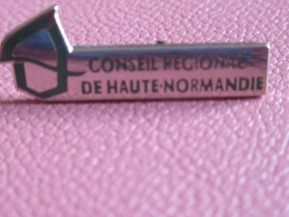 Administration /" Conseil Régional De Haute-Normandie / Métal Chromé  /Vers 1985-1990   INS196 - Administración