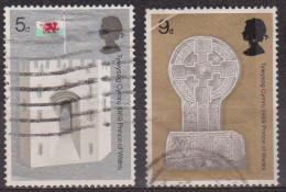 Pays De Galles, Chateau De Caernarvon- GRANDE BRETAGNE - Croix Celtique, Porte Du Roi - N° 571- 572 - 1969 - Oblitérés