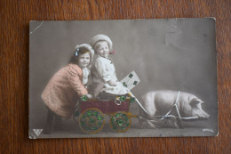 G312 Children With A Pig 1913 Luck - Scènes & Paysages