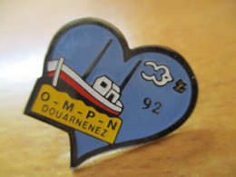 Pin's Lot 005 -- Ompn Douarnenez -- Dernier Vendu 09/2022 - Polizia