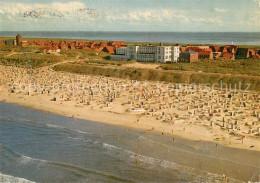 73715635 Juist Nordseebad Strand Mit Kurhaus Und Inseldorf Juist Nordseebad - Juist