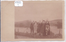 CARTE-PHOTO- PHOTO FAMILIALE PAYSAGE AQUATIQUE - OU ? - A Identifier